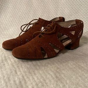 Gianni Bravo Mary Jane style heels